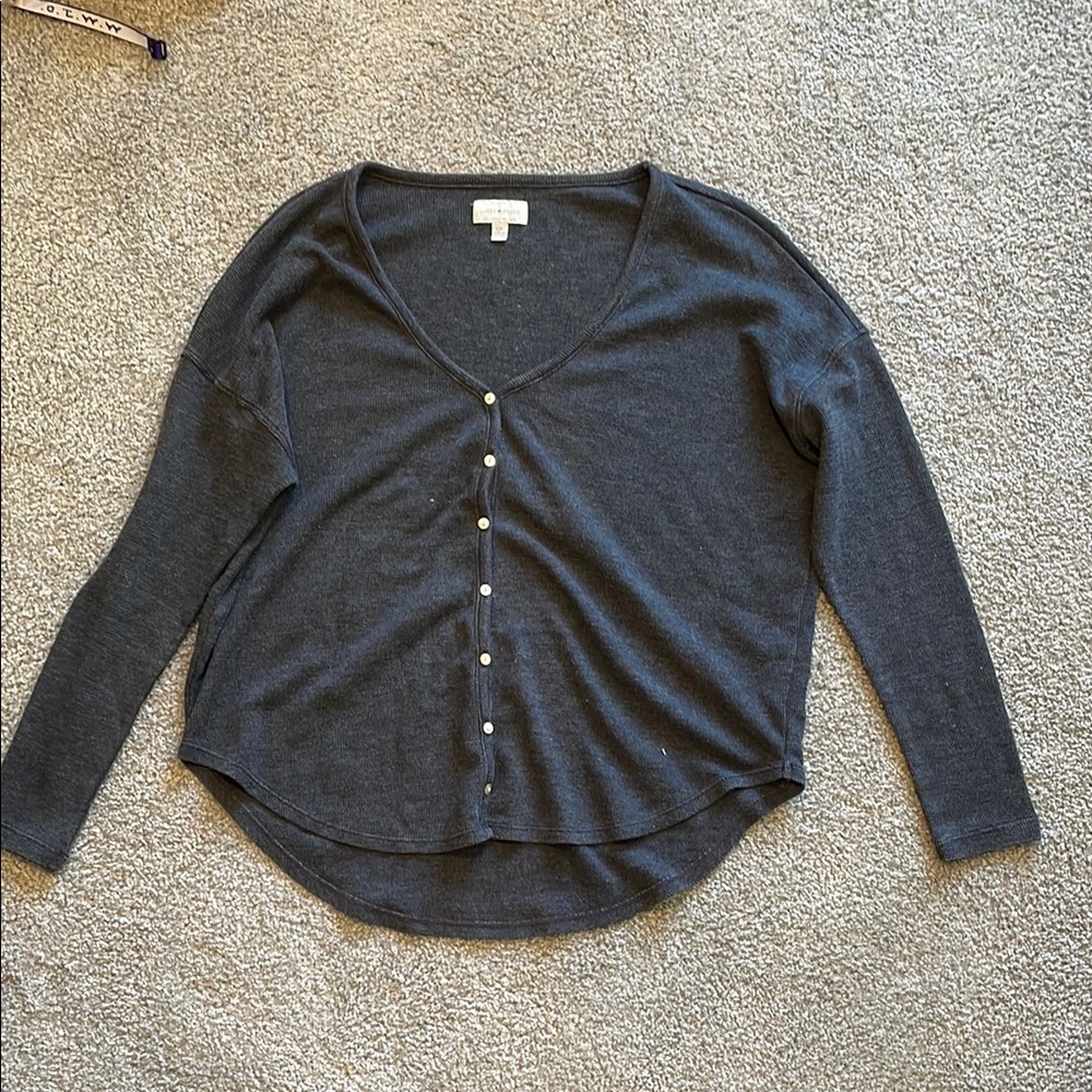 Women's Gray Button-Up Top